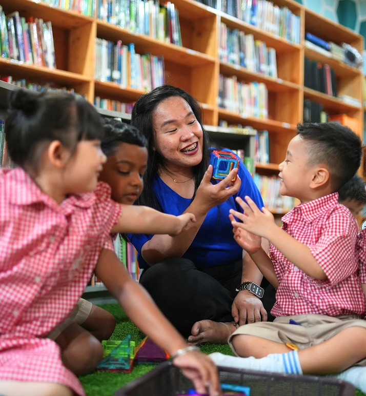 Universal School Students Collaboration
